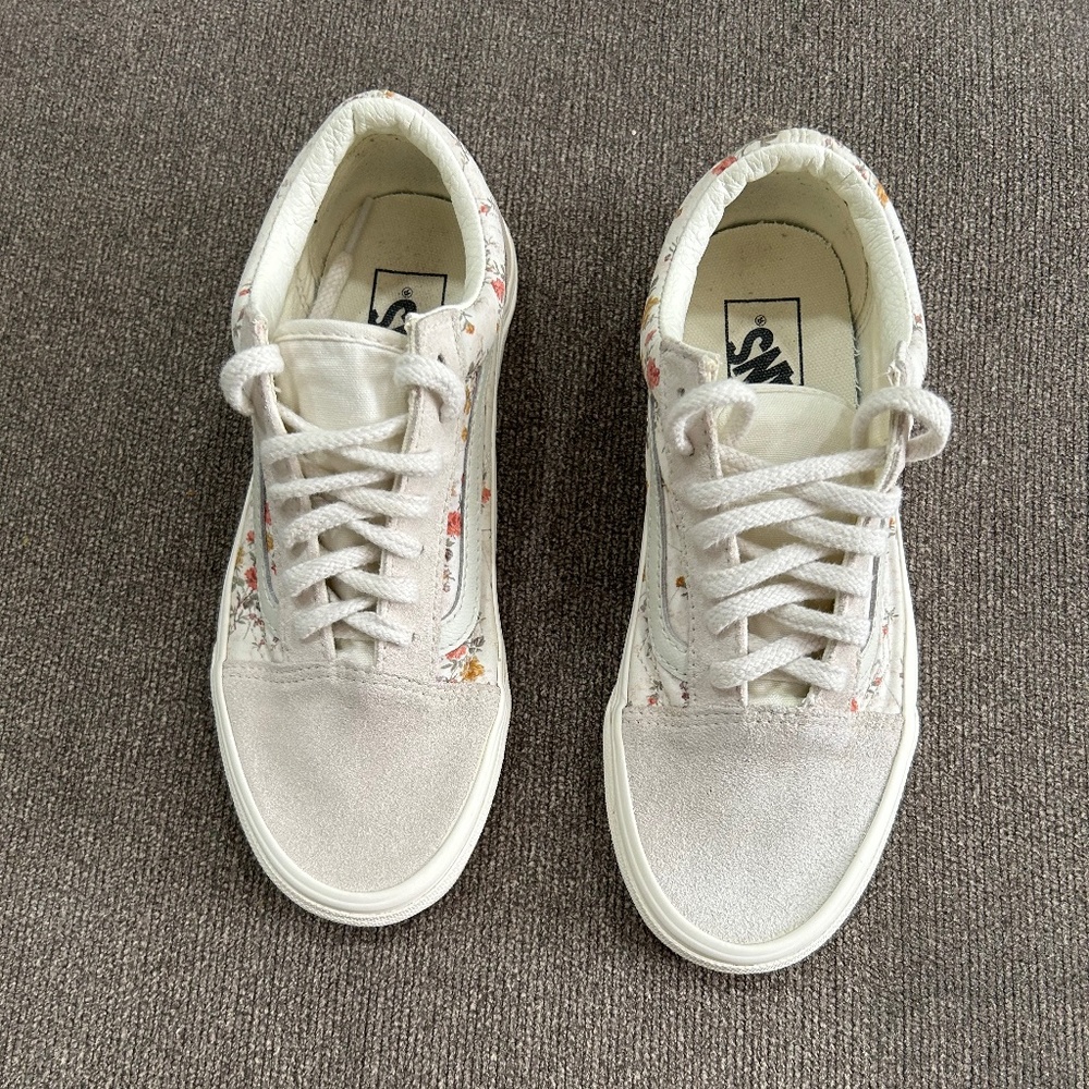Used Old Skool vans vintage floral/marshmal 5.5 men’s 7.0 women’s